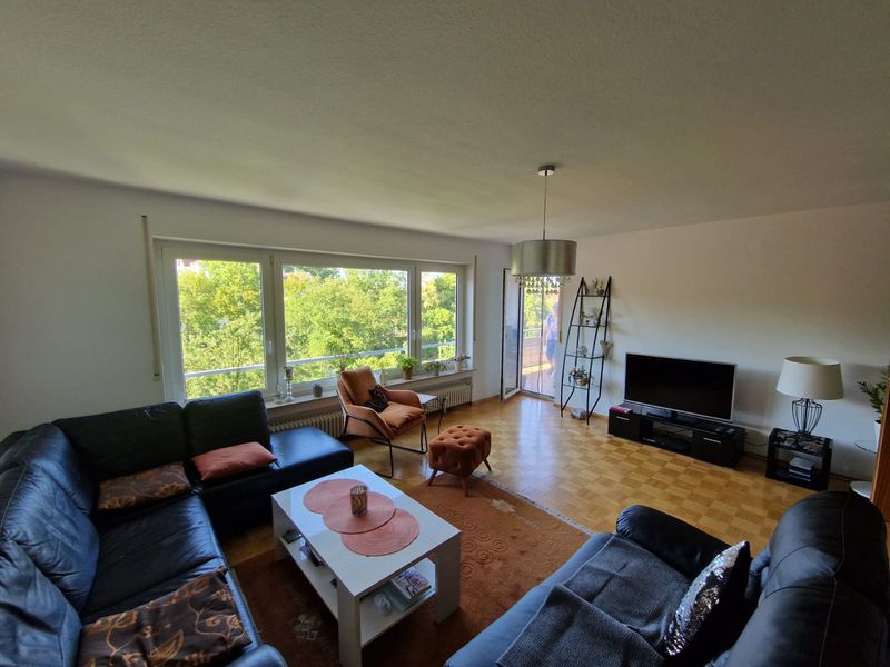 5-Zimmer-Wohnung mit Balkon in Dußlingen